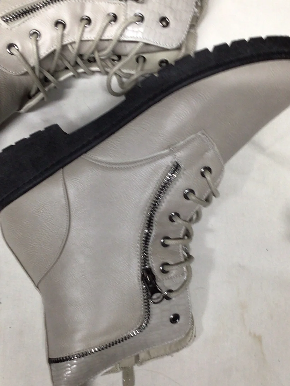 Wanted Light Gray Lace-Up Chukka Boots with Side Zipper